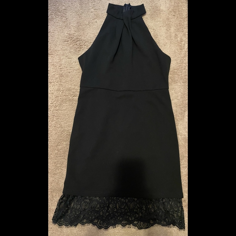 Lulu’s black halter dress